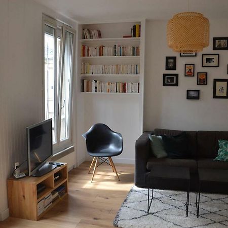Appartement type loft Paris Extérieur photo
